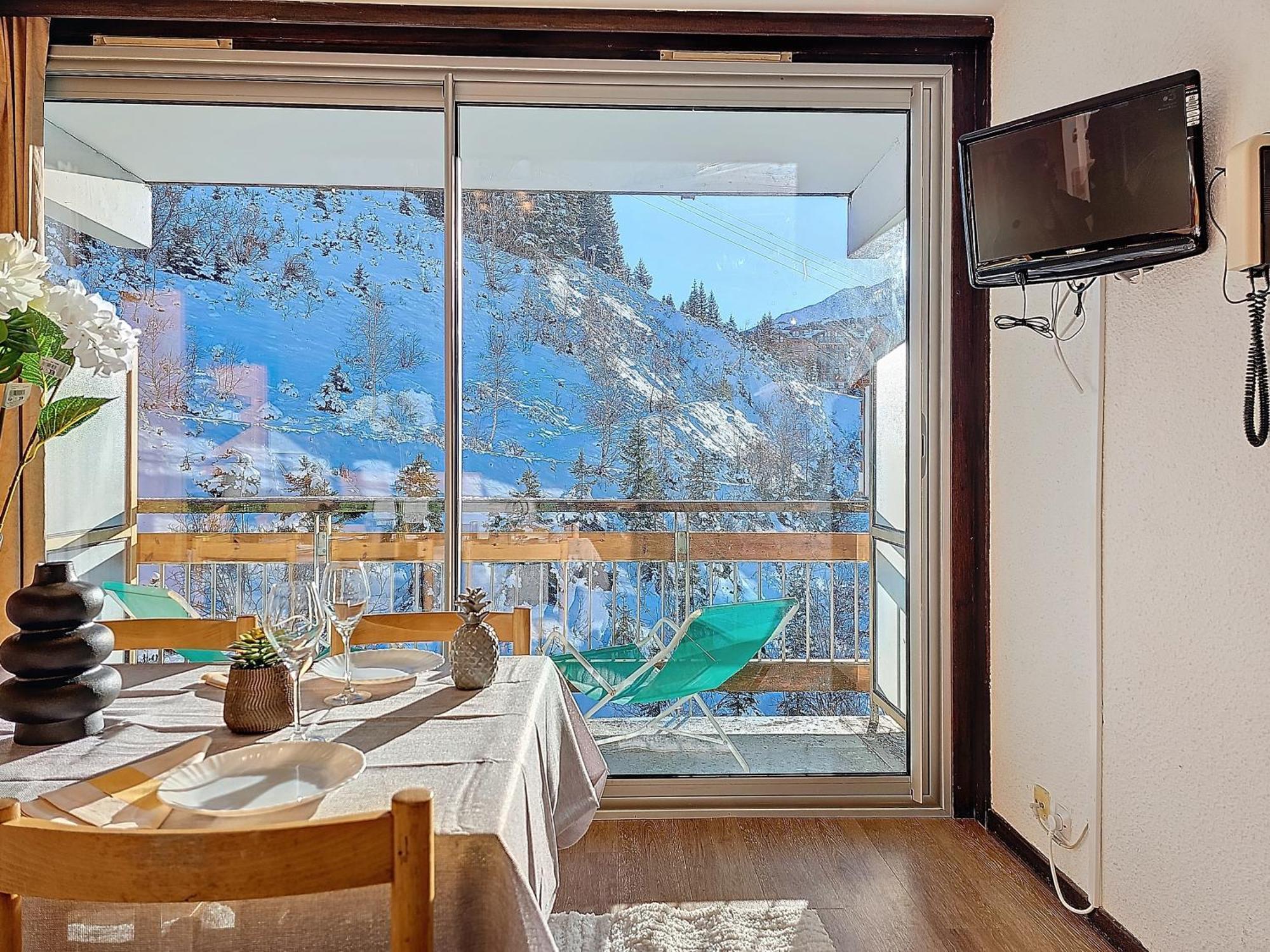 1650 -front De Neige Mountain View 7s09 Courchevel