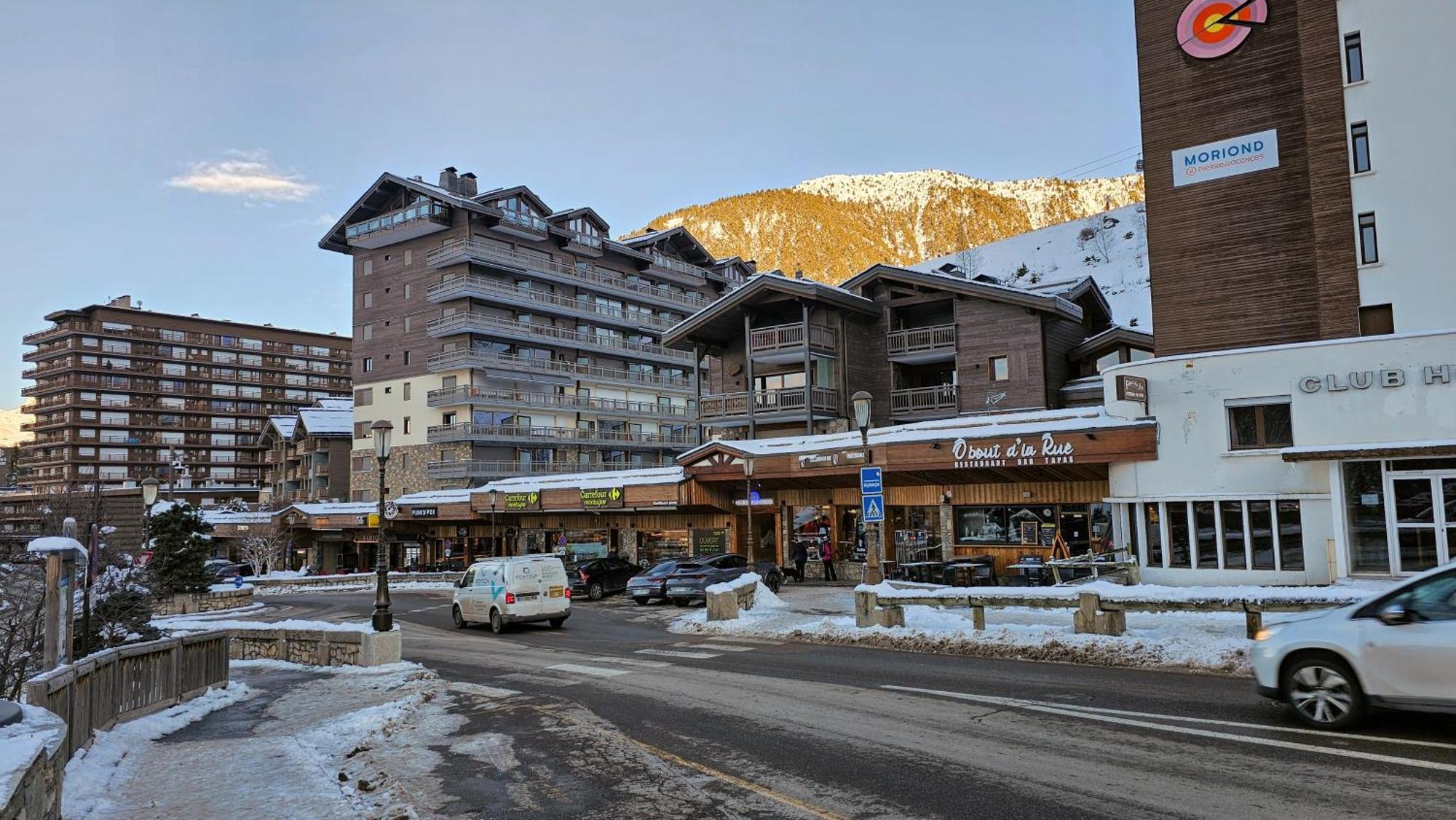 Apartment 1650 -front De Neige Mountain View 7s09 *